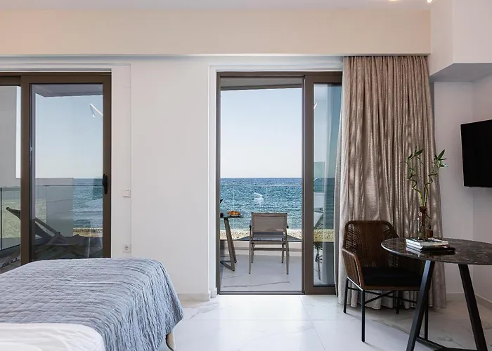 Appartamento Deux Paradis, A Beachfront Retreat, By Thinkvilla *