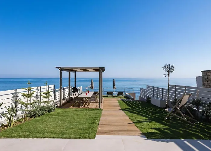 Deux Paradis, A Beachfront Retreat, By Thinkvilla * Rethymno