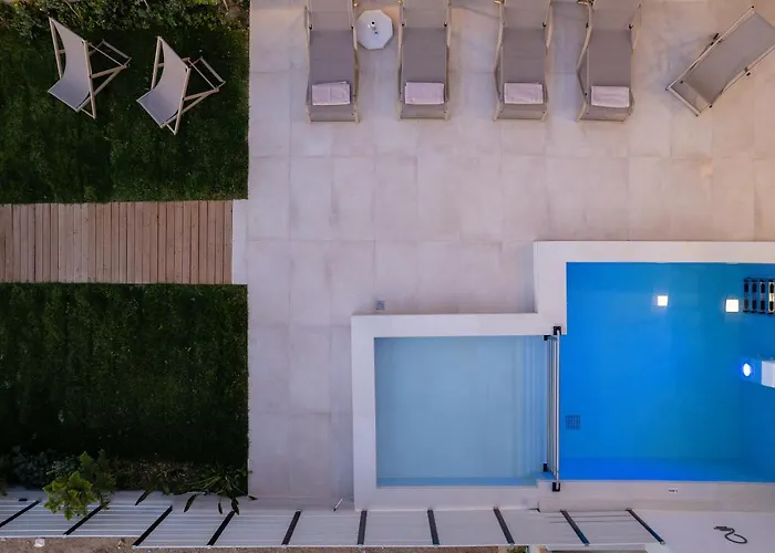 Deux Paradis, A Beachfront Retreat, By Thinkvilla