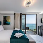 Deux Paradis, A Beachfront Retreat, By Thinkvilla Ретимно