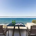 Lägenhet Deux Paradis, A Beachfront Retreat, By Thinkvilla