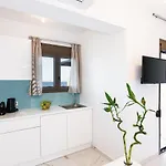 Deux Paradis, A Beachfront Retreat, By Thinkvilla * Rethymno
