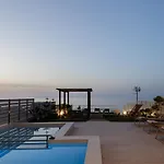 Lägenhet Deux Paradis, A Beachfront Retreat, By Thinkvilla