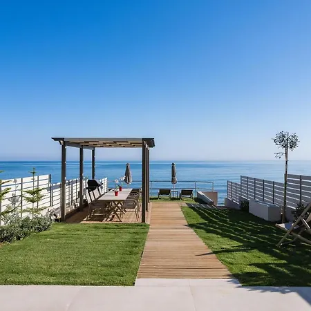 Deux Paradis, A Beachfront Retreat, By Thinkvilla * Rethymno (Crete)