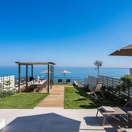 Deux Paradis, A Beachfront Retreat, By Thinkvilla Διαμέρισμα *