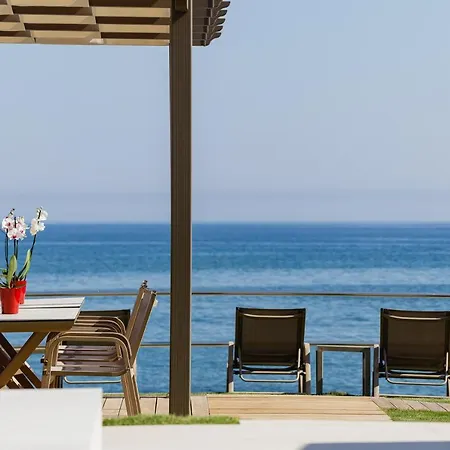 Deux Paradis, A Beachfront Retreat, By Thinkvilla 罗希姆诺