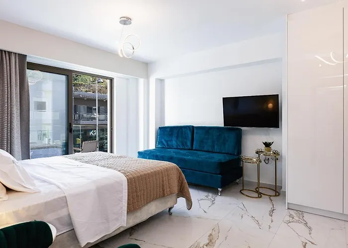 Deux Paradis, A Beachfront Retreat, By Thinkvilla Rethymno