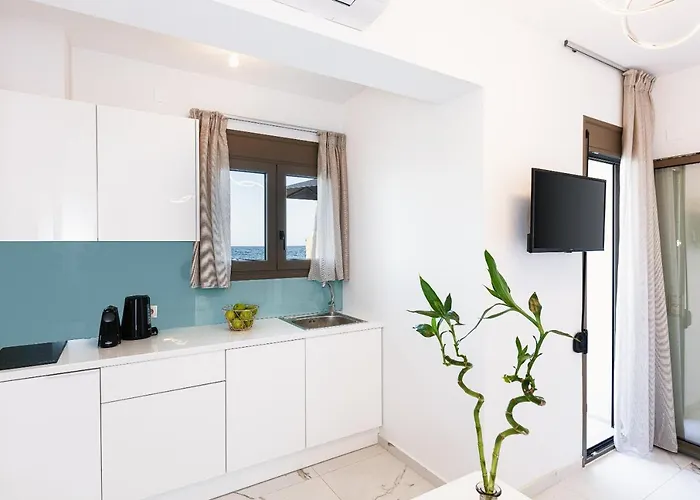 Deux Paradis, A Beachfront Retreat, By Thinkvilla * Ρέθυμνο