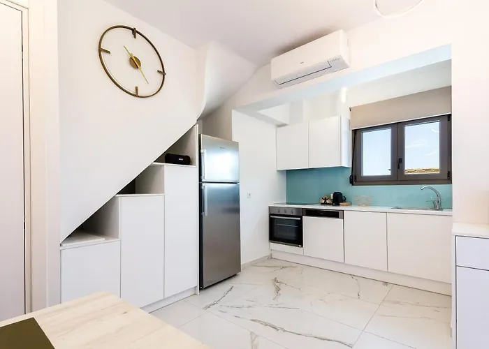 Διαμέρισμα Deux Paradis, A Beachfront Retreat, By Thinkvilla *