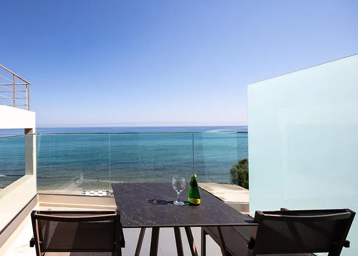 Deux Paradis, A Beachfront Retreat, By Thinkvilla * Ρέθυμνο